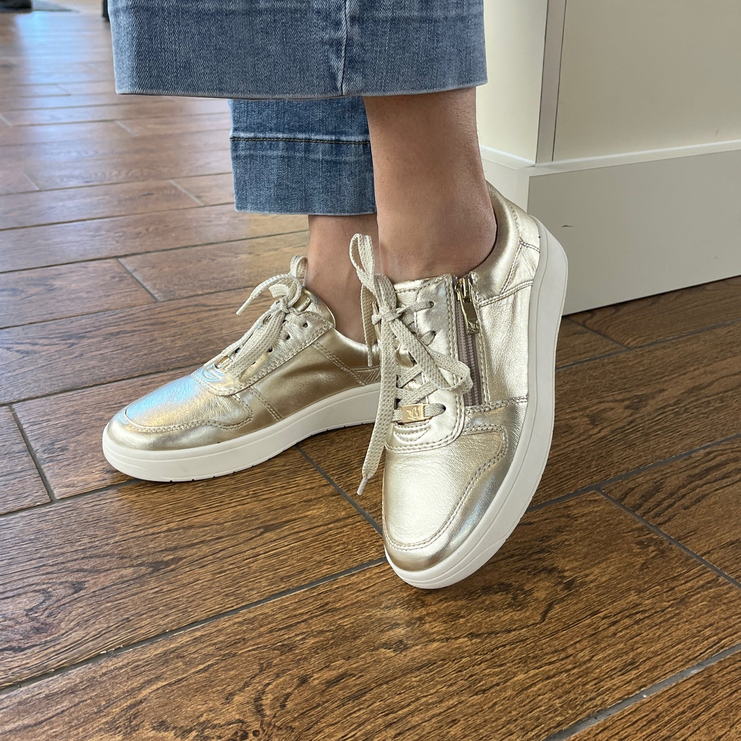 Caprice 9-23311-44-947 Gold Trainers with Zip