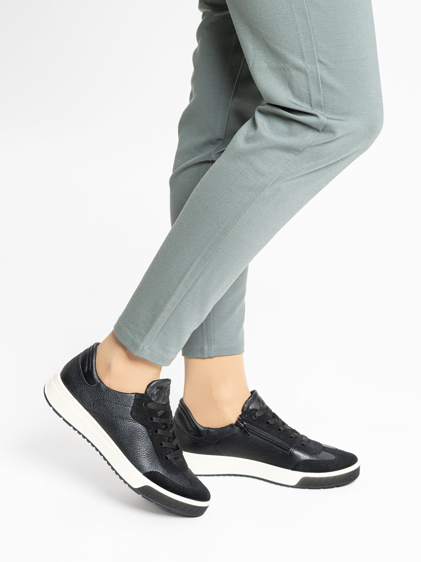 Ara 12-50006 01 ROM 2.0 Black Leather & Suede G Fit Sneakers