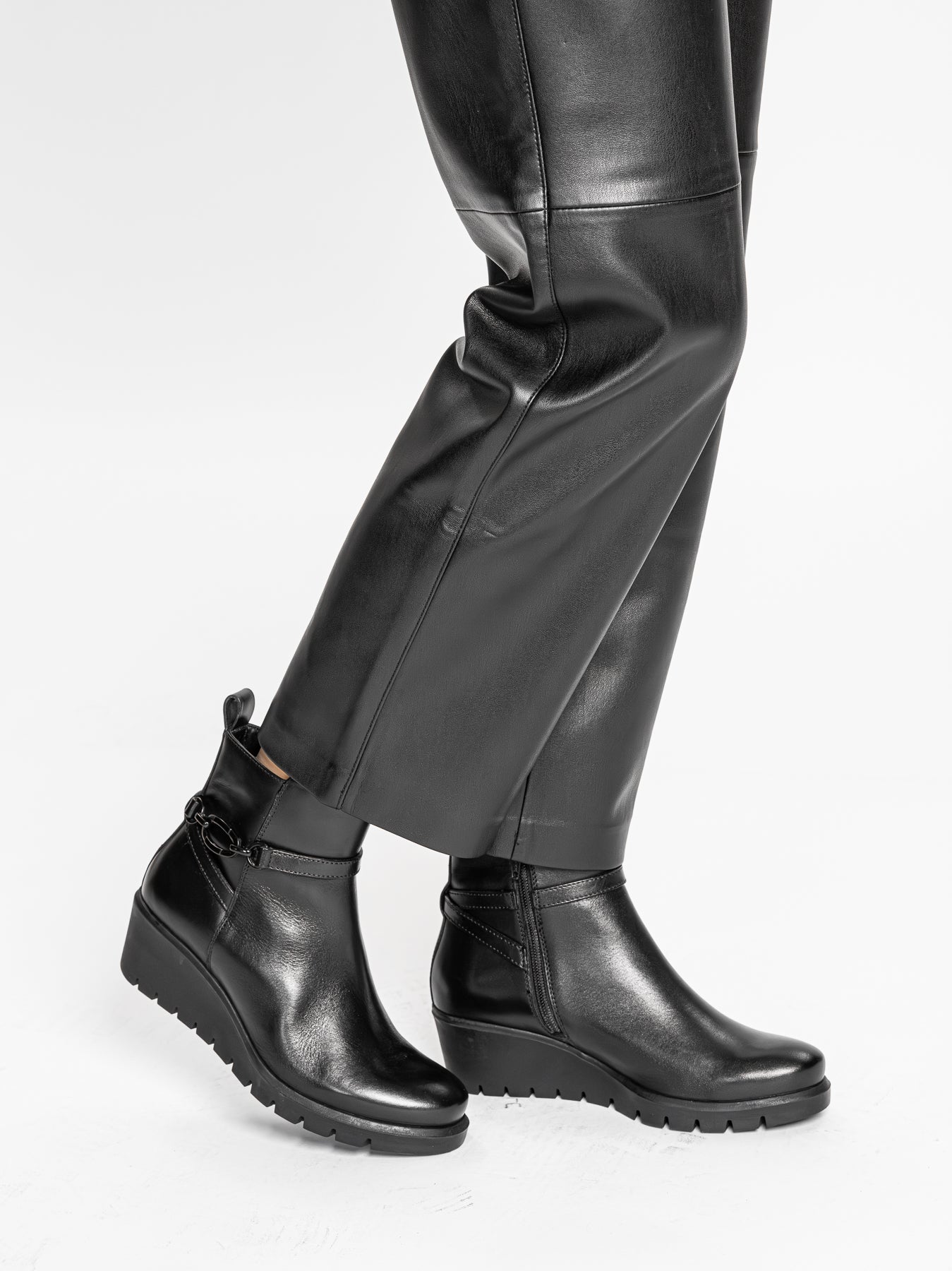 Ara 12-57002 01 H Fit Black Wedge Ankle Boots