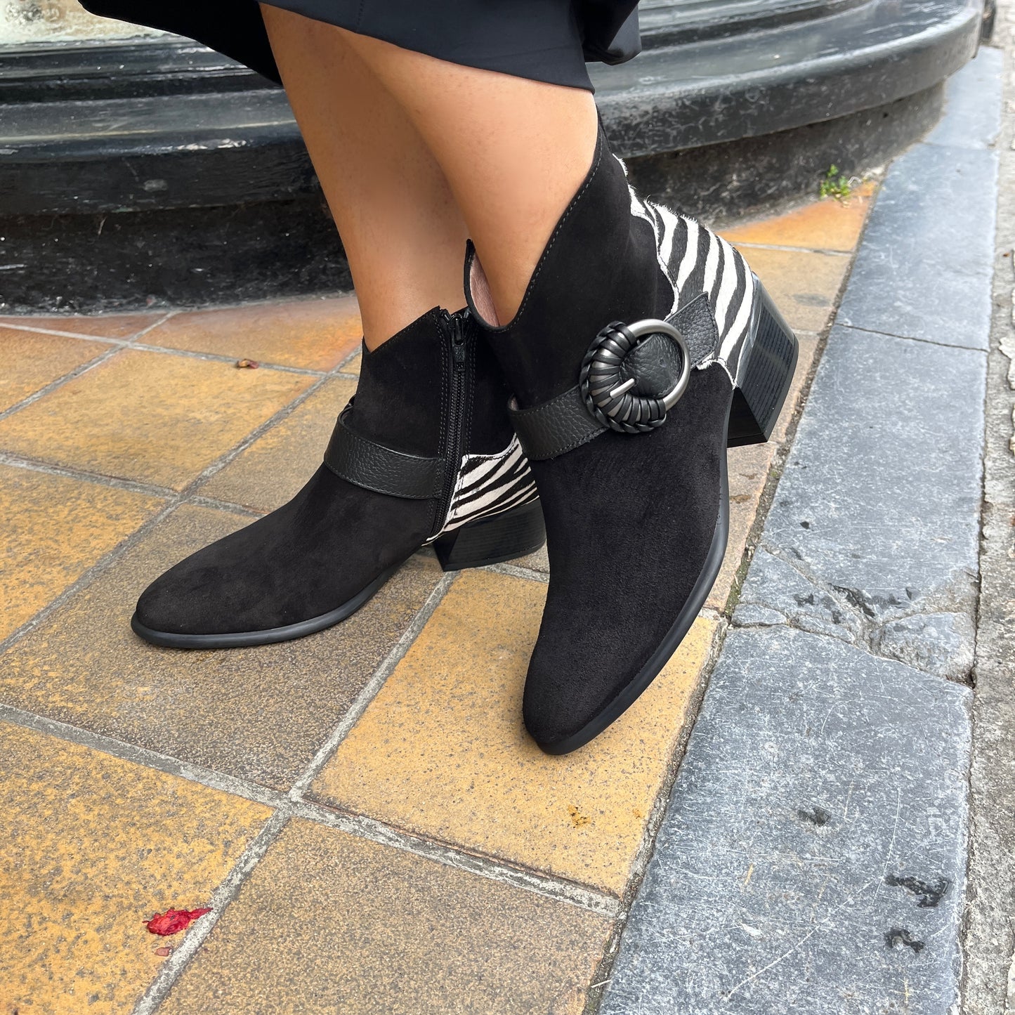 Hispanitas ZPI254256 Black & Zebra Ankle Boots