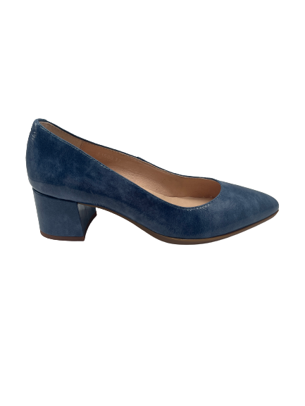 Callaghan 31500 Blue Court Heels
