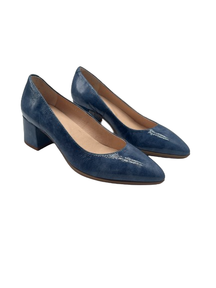 Callaghan 31500 Blue Court Heels