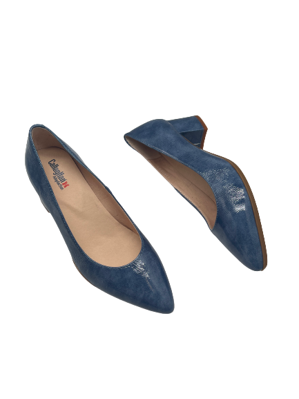 Callaghan 31500 Blue Court Heels