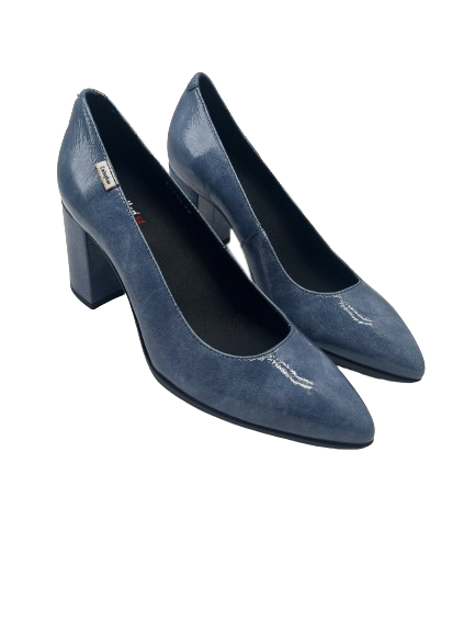 Callaghan 31700 Blue Court Heels