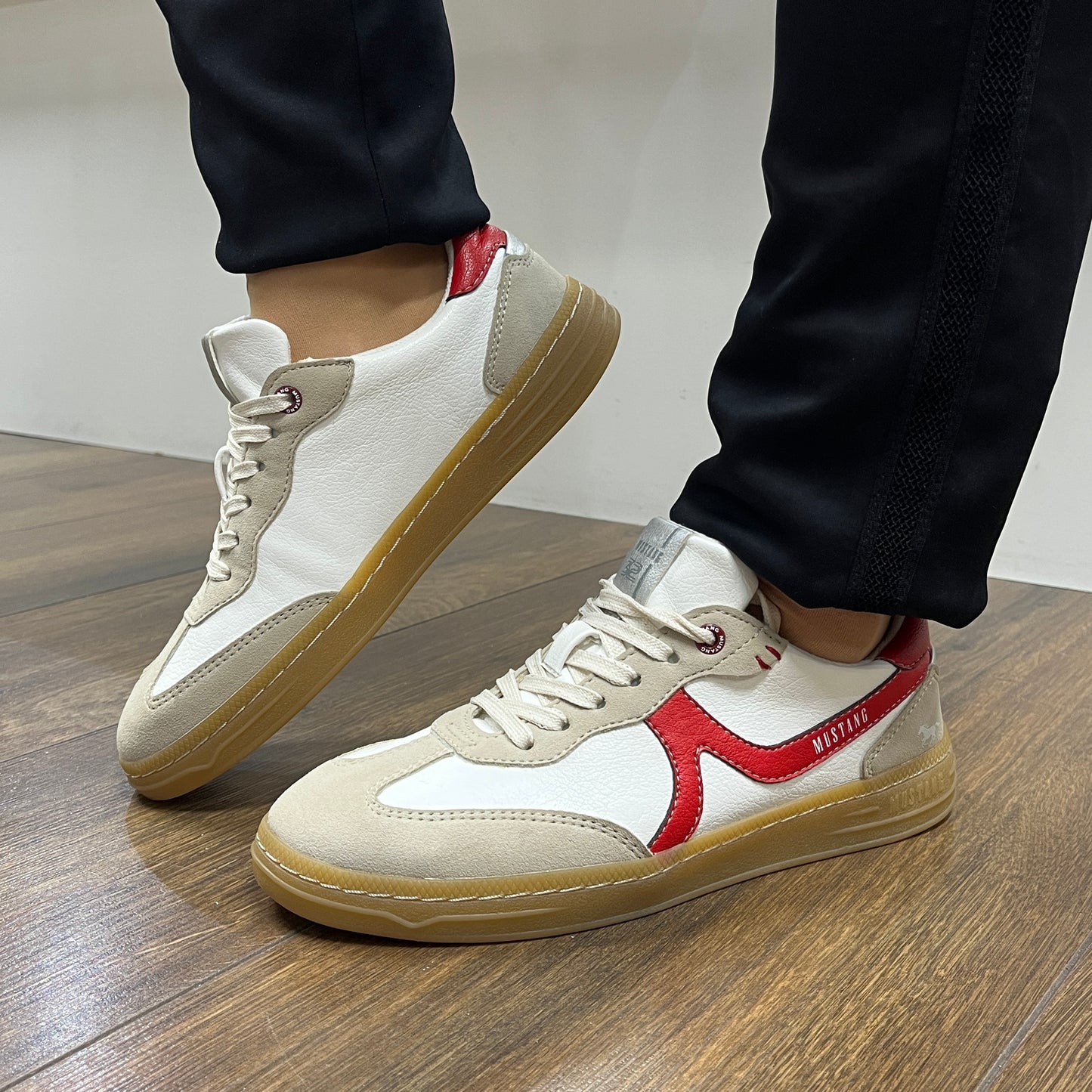 Mustang 1511-303-015 White & Beige Lace Trainers with Red Trim