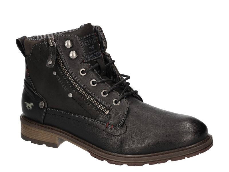 Mustang 4140-506-009 Black Lace Boots