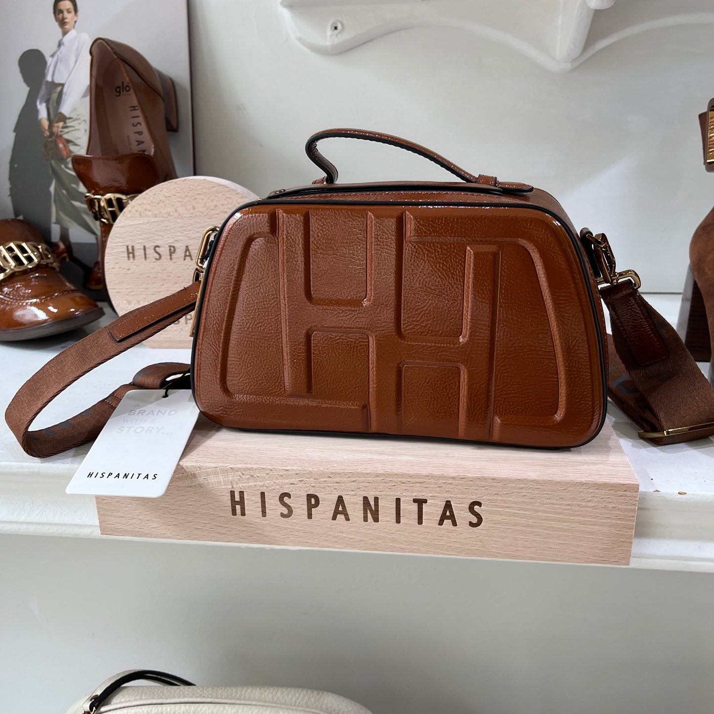 Hispanitas BI232935 Cuero Tan Handbag