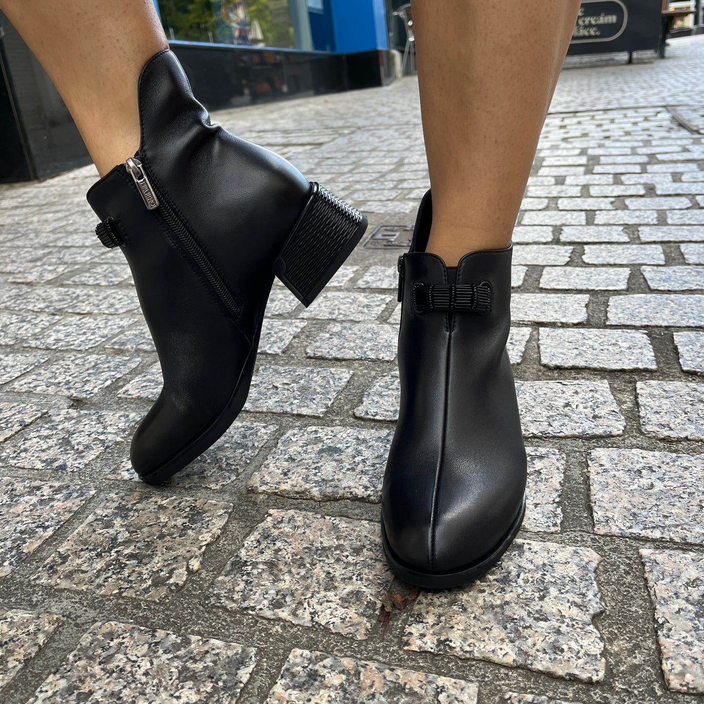 Loretta Vitale C2439642B Black Leather Ankle Boots with Ridge Heel