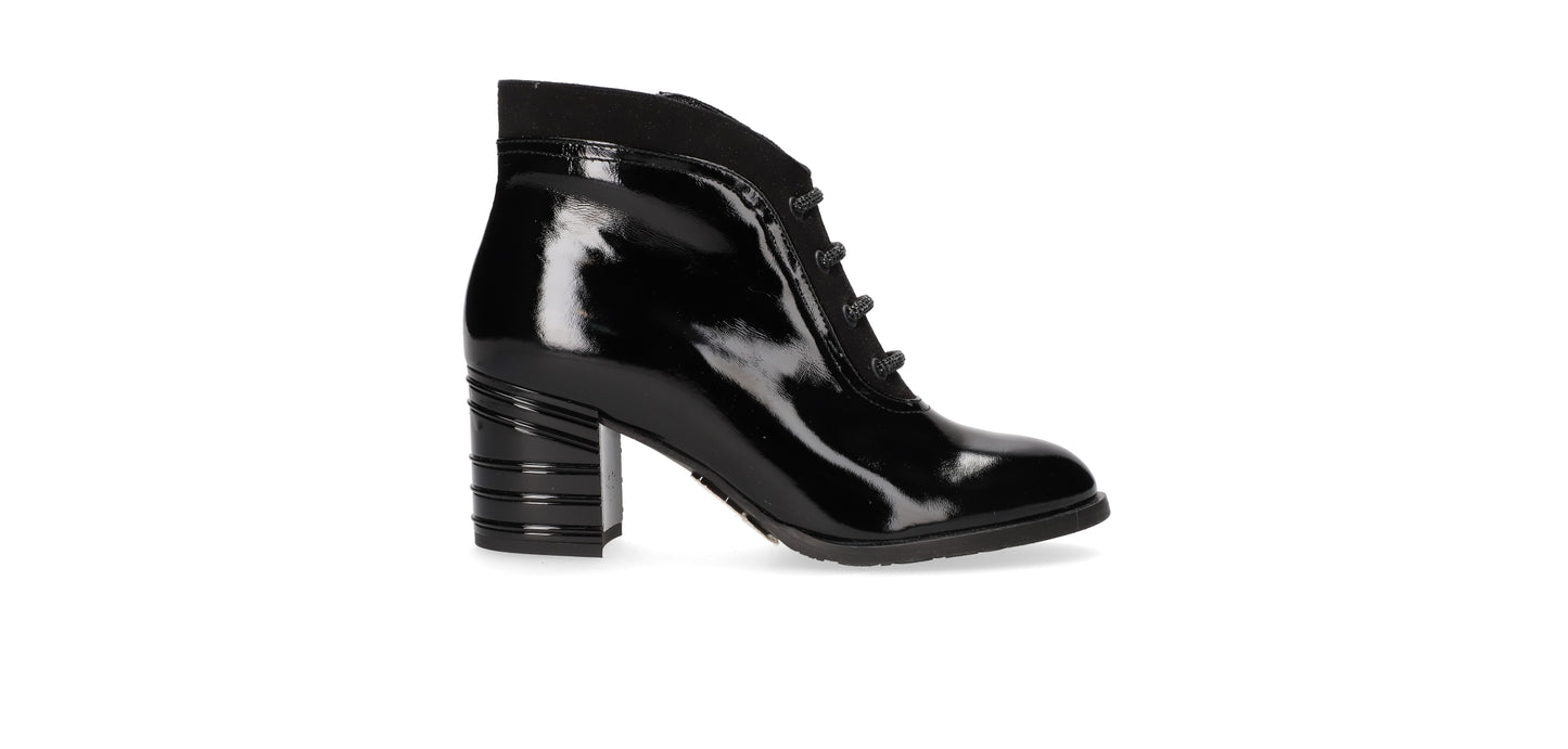 Bioeco by Arka 7773 1974+0026+1430 Black Patent Block Heel Boots