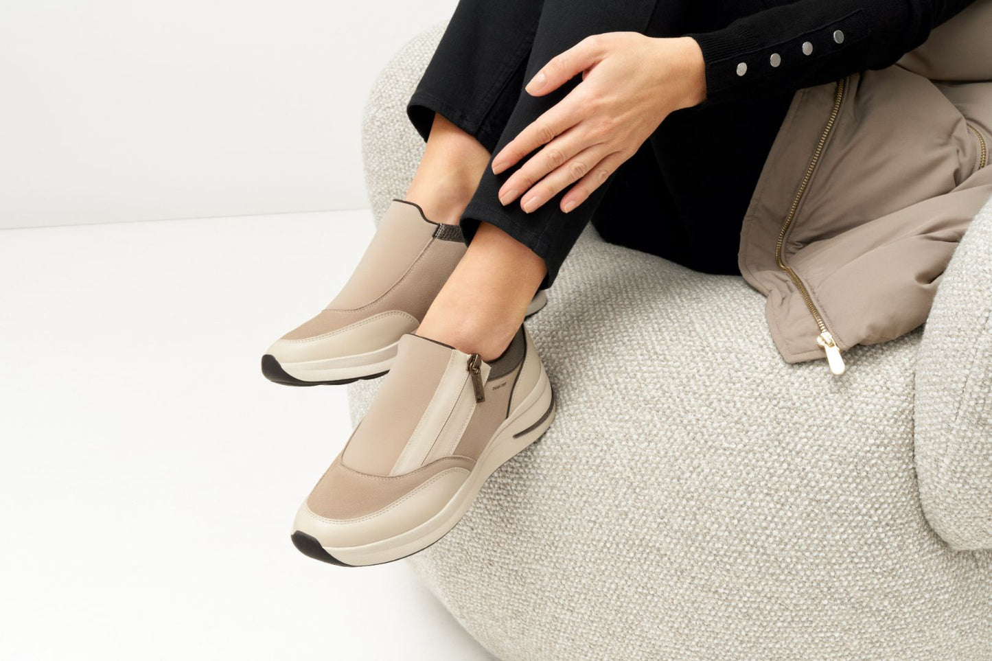 Tamaris Comfort 8-83713-43-400 Beige & Brown Zip Sneakers