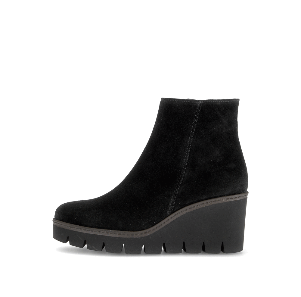 Gabor 8045.01.002 Black Suede Wedge Boots