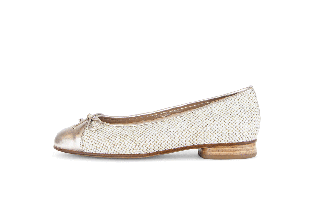 Gabor 85.102.42 Cream Weave, Gold Toe & Bow F Fit Slip On Pumps