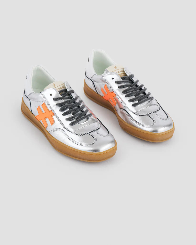 Another Trend A0325841 Metallic Trainers with White Back & Orange Logo