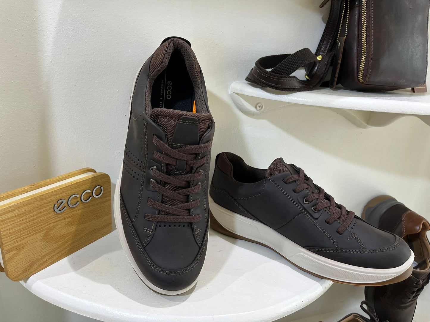 Ecco 522804 51869 Casual Basic Coffee Shoes