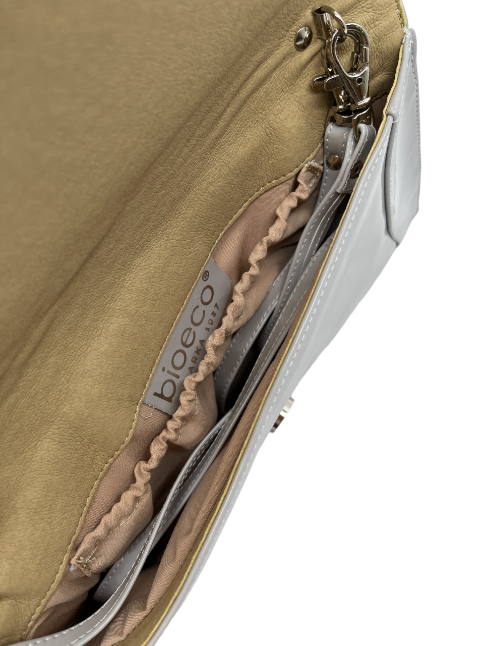 Bioeco by Arka B0002 2439+0004 Silver Clutch Bag