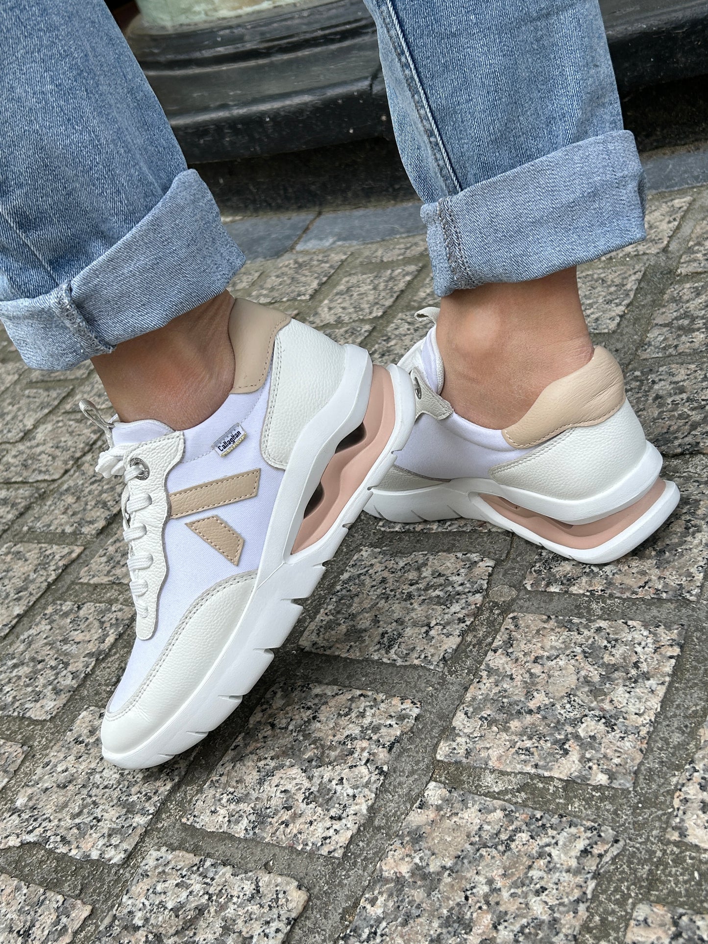 Callaghan 45825 White & Peach Sneakers