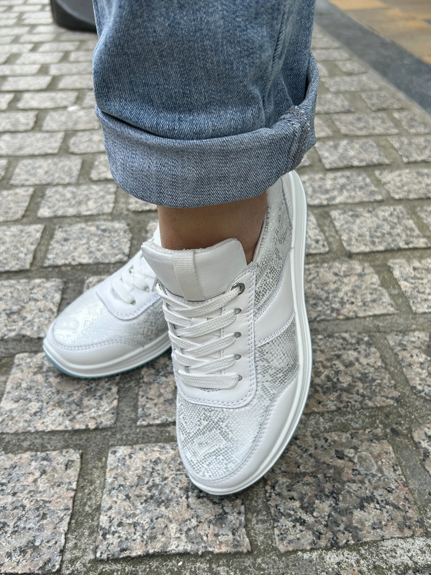 Ara 12-25532 04 Osaka 3.0 H Fit White Reptile & Blue Sneakers