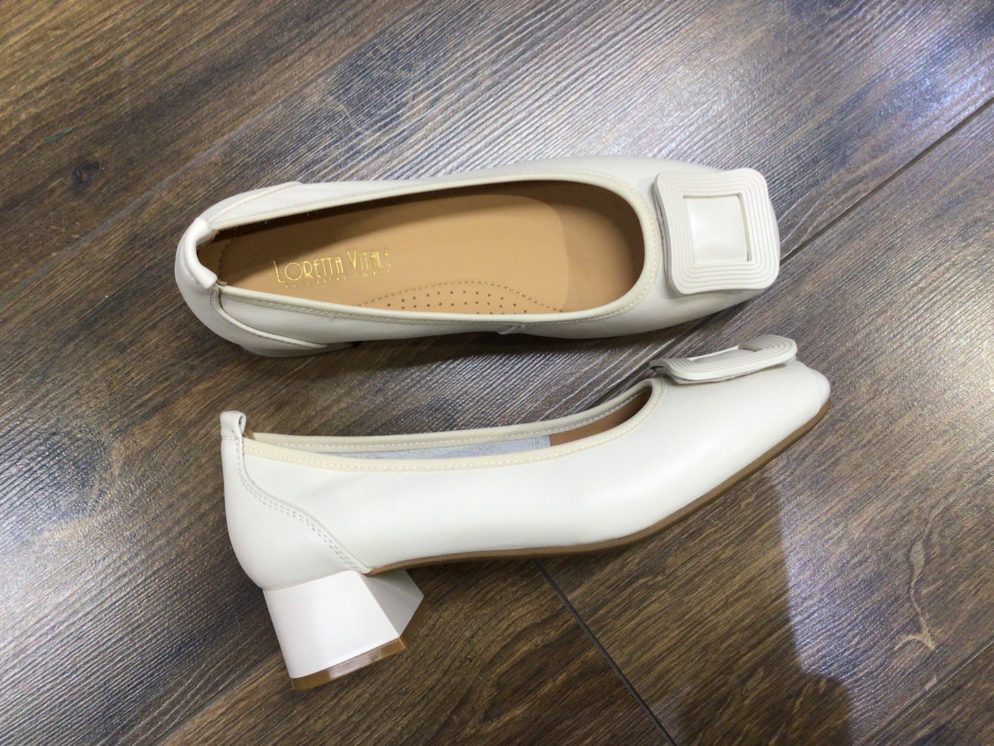 Loretta Vitale W5349 Beige Slip On