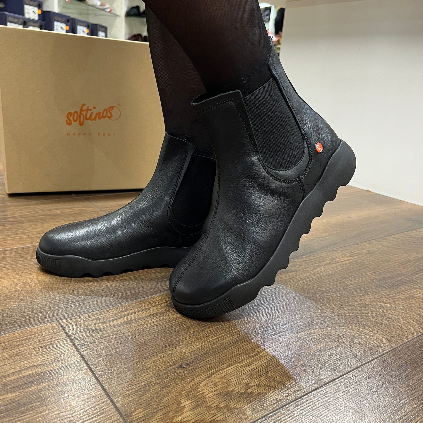 Softinos P900765000 WHAD765S0F Black Leather Pull On Boots