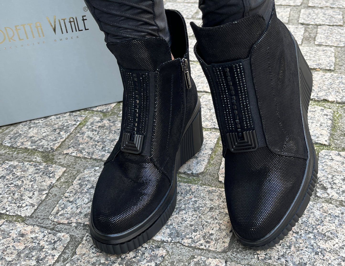 Loretta Vitale C2439121A Black Leather Shimmery Wedge Boots