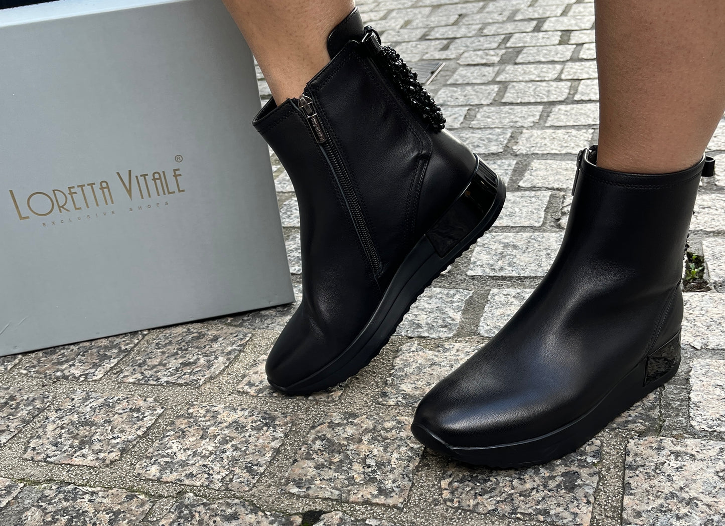 Loretta Vitale C2439104A Black Leather Ankle Boots
