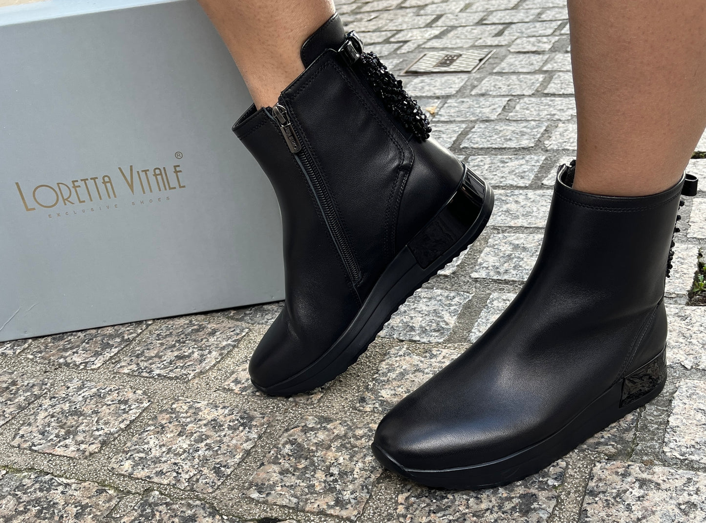 Loretta Vitale C2439104A Black Leather Ankle Boots