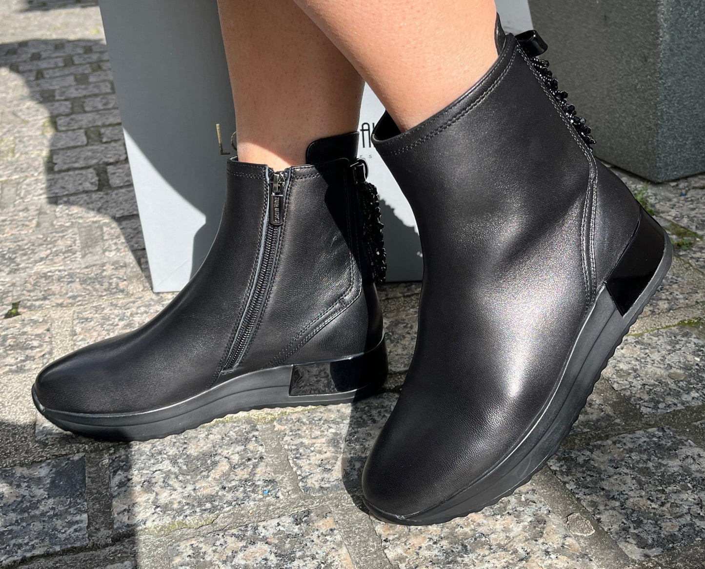Loretta Vitale C2439104A Black Leather Ankle Boots