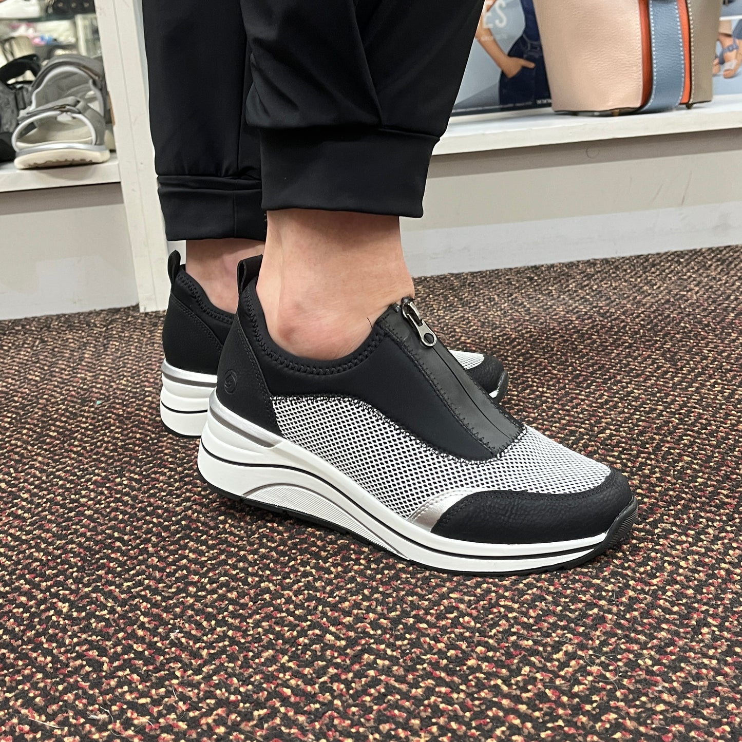 Remonte D0T08-03 Black, White & Silver Combi H Fit Front Zip Shoes