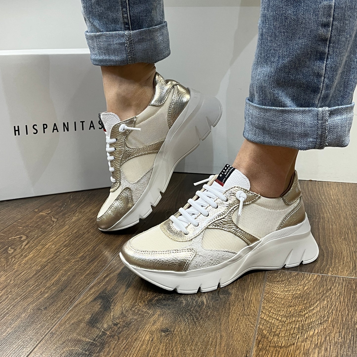 Hispanitas CHV253819 Gold, White & Cream Sneakers