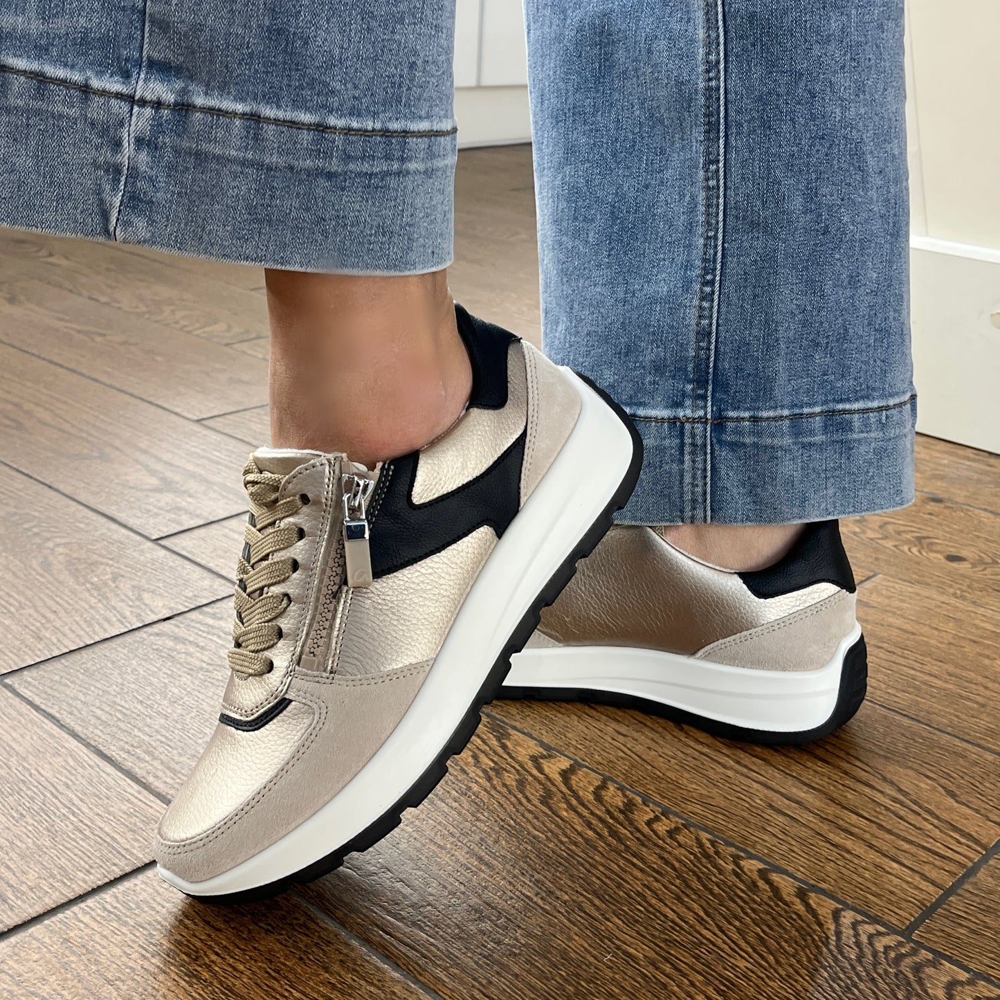 Ara 12-25112 08 New York H Fit Beige Metallic & Black Sneakers