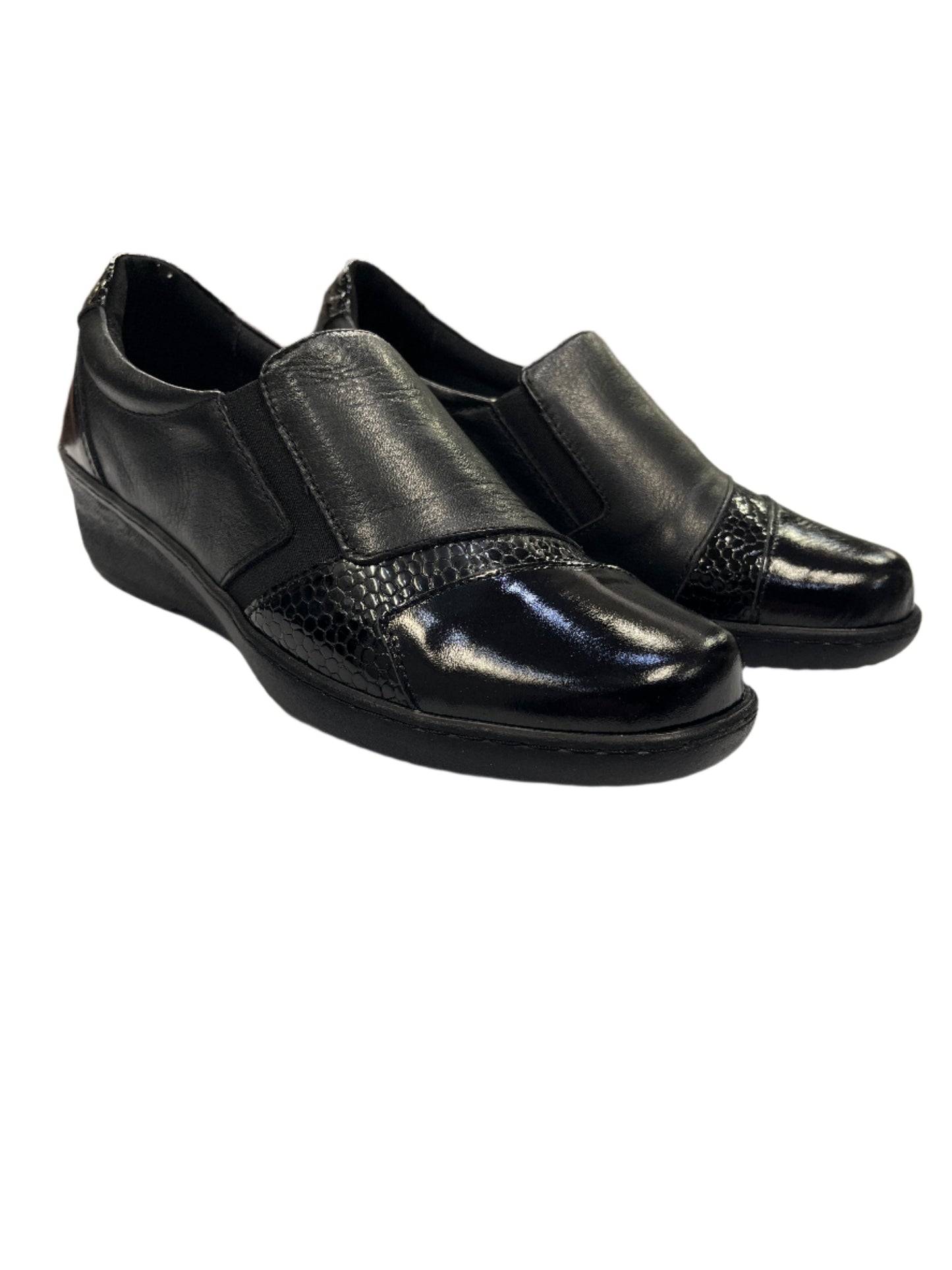 The Shoe Parlour by Phelan's Shoes 461-18 Black Leather & Patent Slip On Shoes