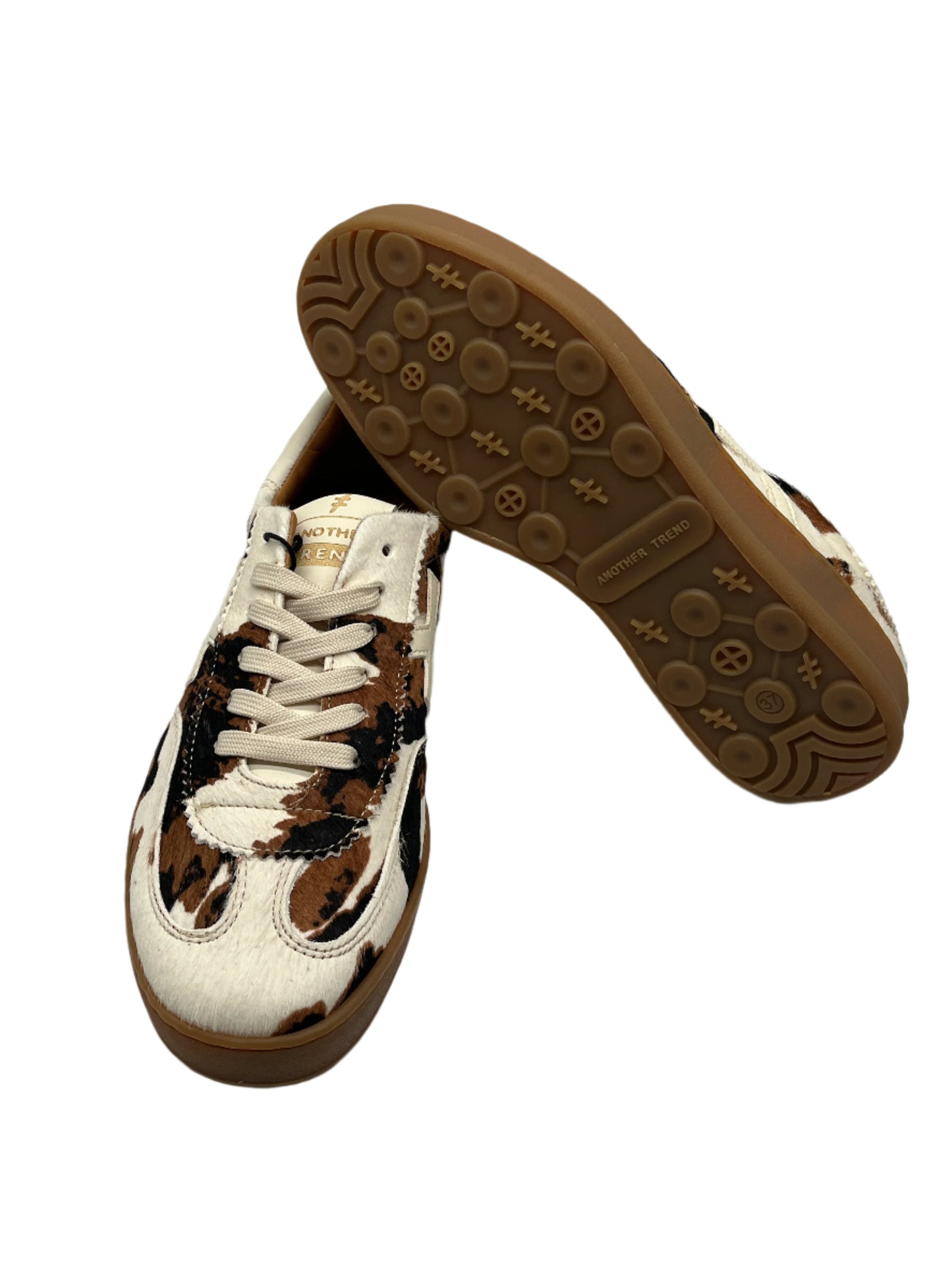 Another Trend A032A4A7 Vaca Cow Print Trainers