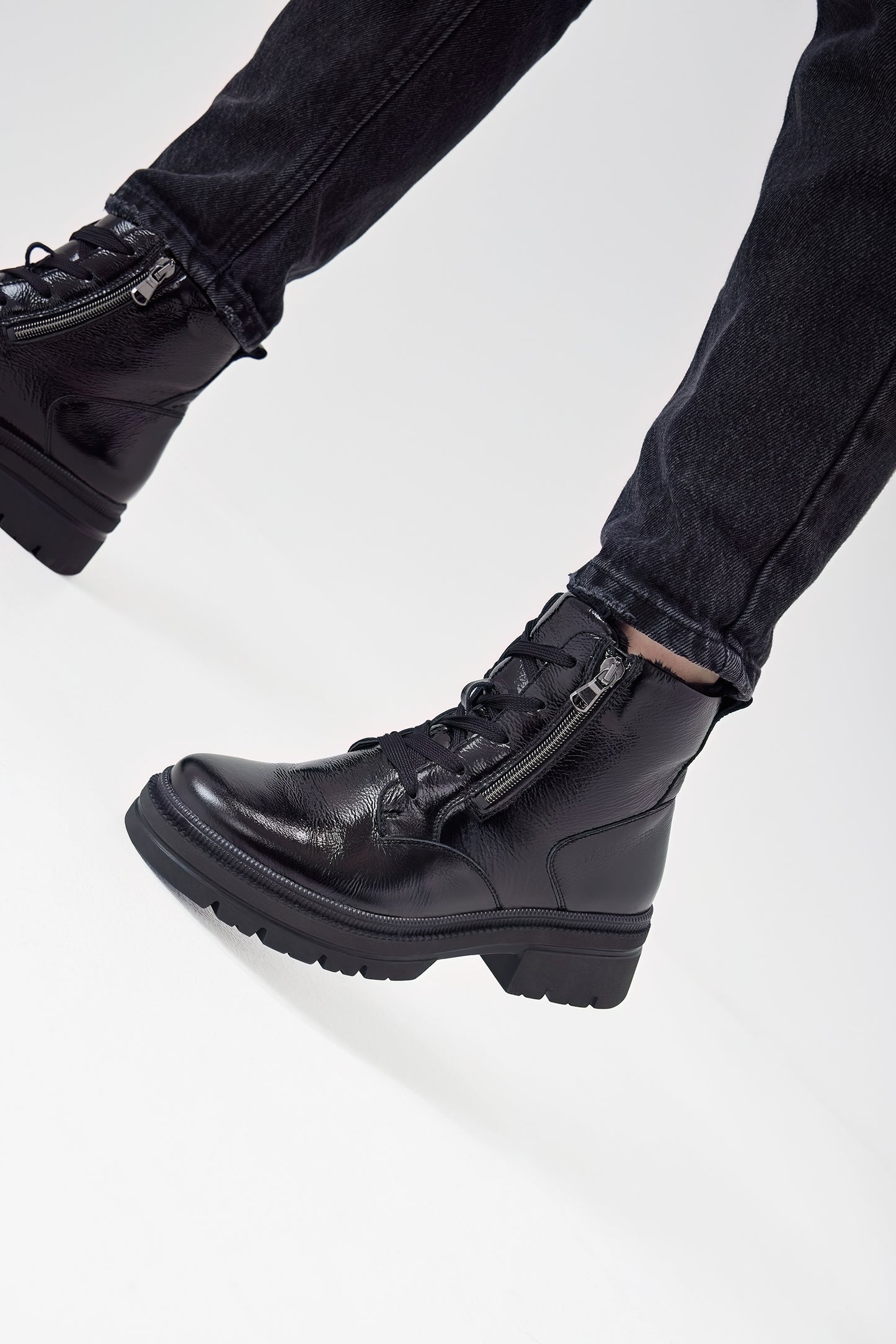 Waldlaufer 930802 143 001 Amara Black Patent Boots