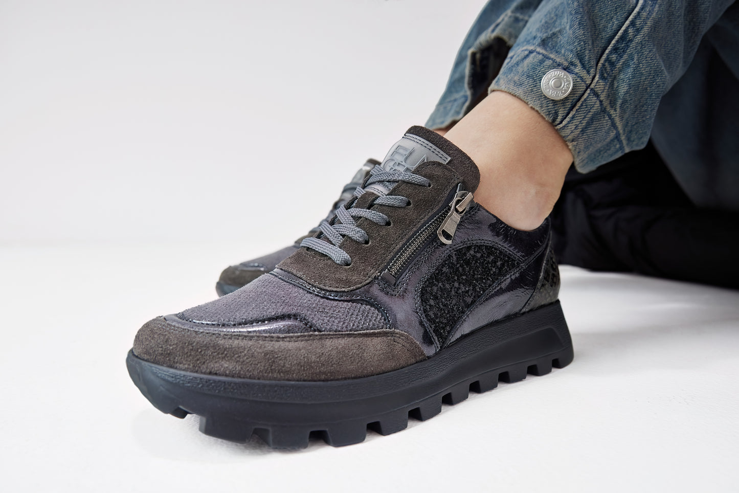 Waldlaufer 993H01 600 696 Ajala Brown Suede Grey Patent Trainers with Grey Croc Heel