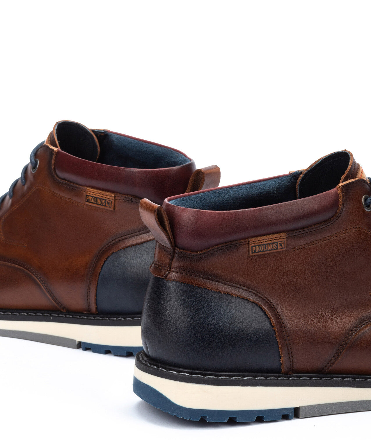 Pikolinos Berna M8J-8181 Cuero Tan Lace Boots