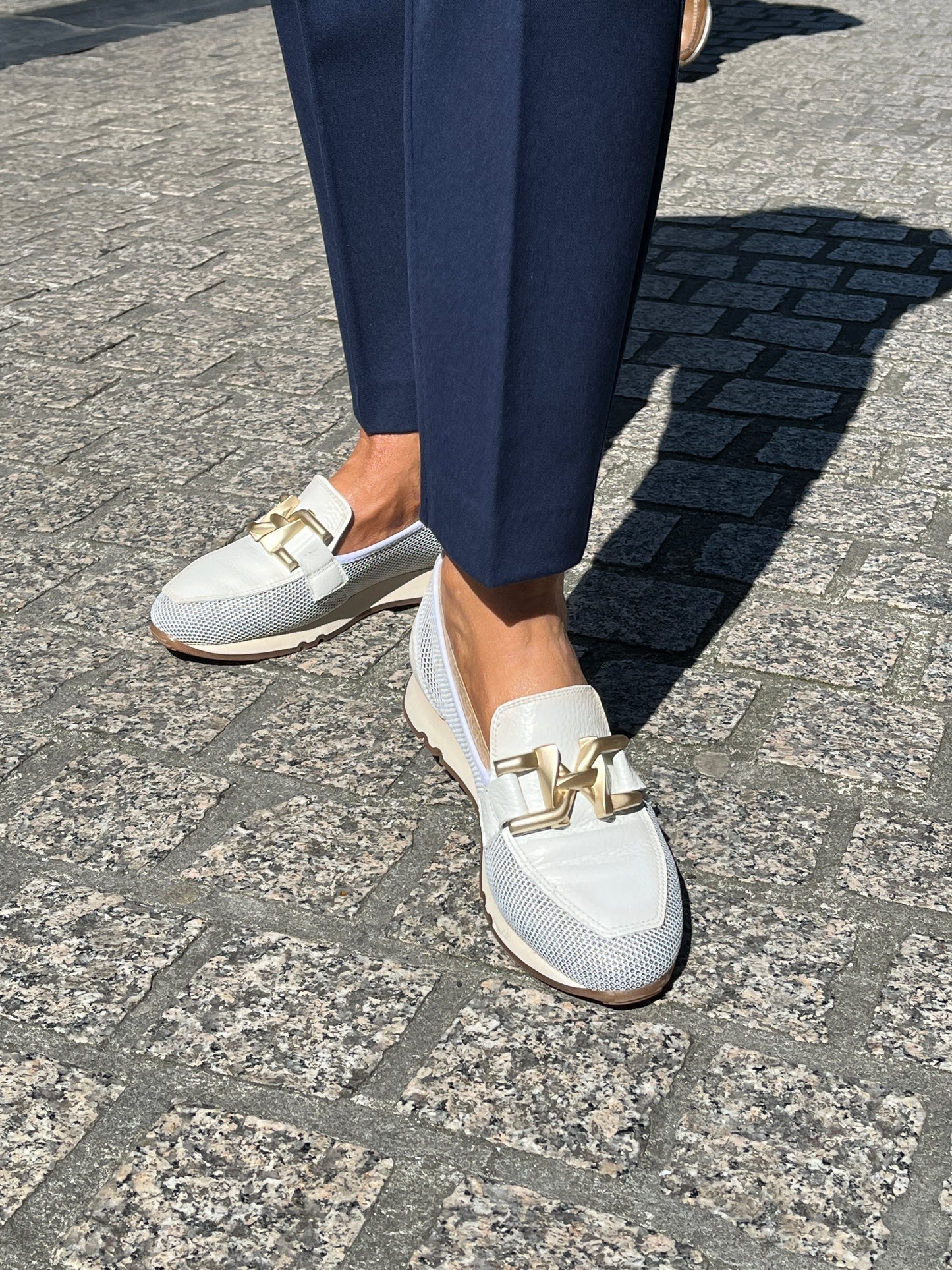 Hispanitas HV232809 Ivory Slip On Moccasins