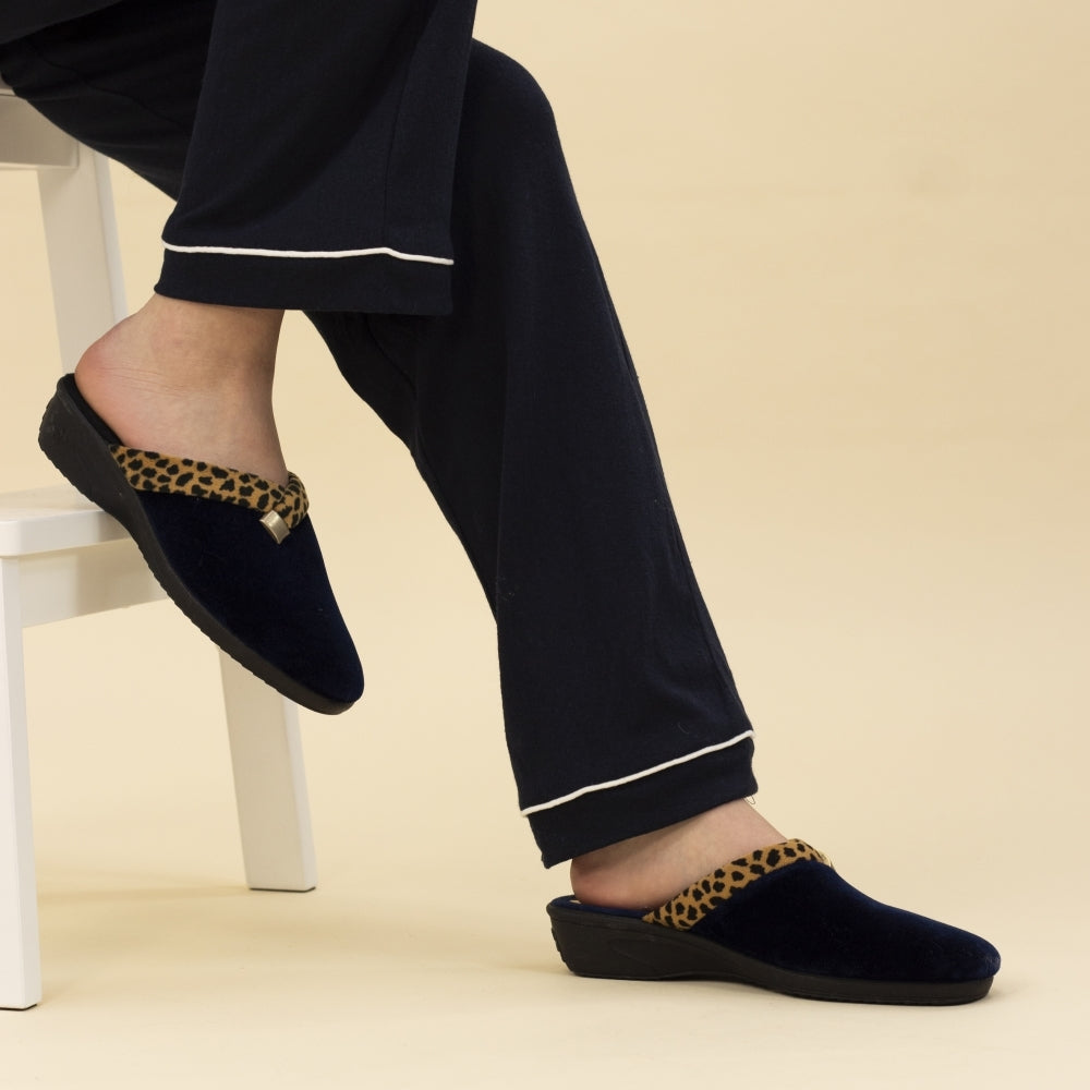 Lunar KLA007 Black Michelle Black/Leopard Slippers