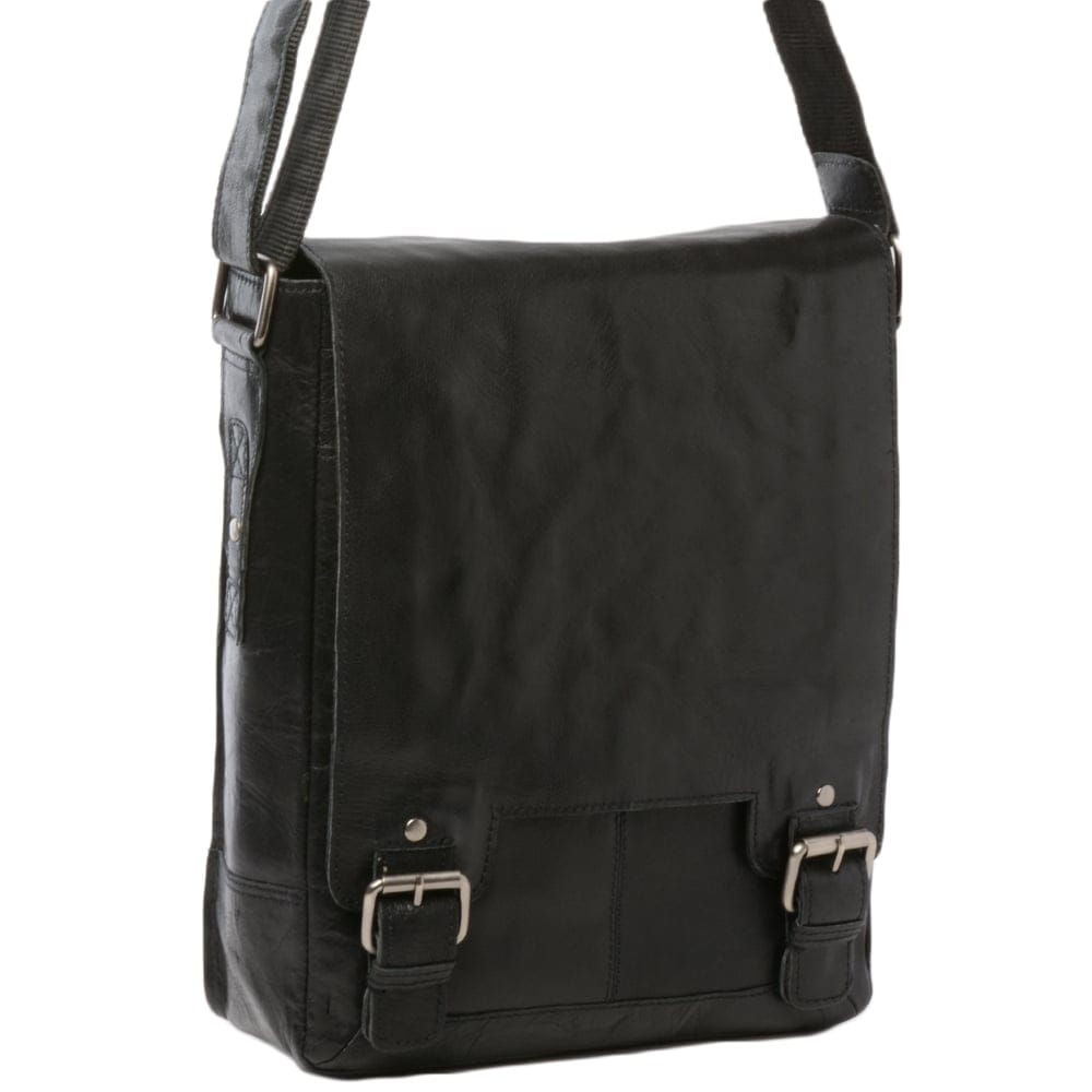 Ashwood Leather 8342 Black Crumble Messenger Bag