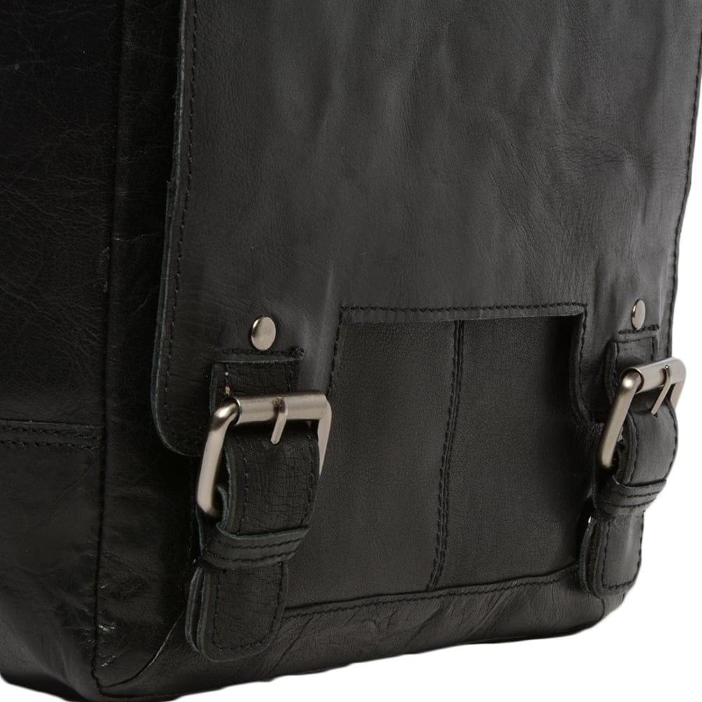 Ashwood Leather 8342 Black Crumble Messenger Bag