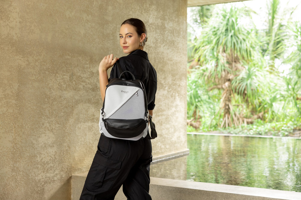 Remonte Q0533-01 Black, White & Grey Backpack