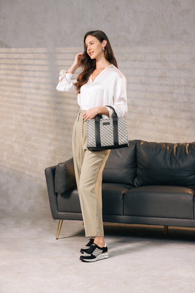 Remonte Q0767-02 Cream & Black Weave Handbag