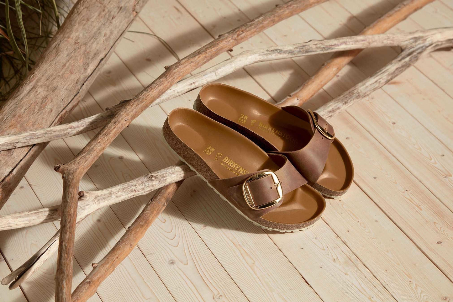 Birkenstock 1006525 Madrid Big Buckle Natural Leather Oiled Cognac Sandals