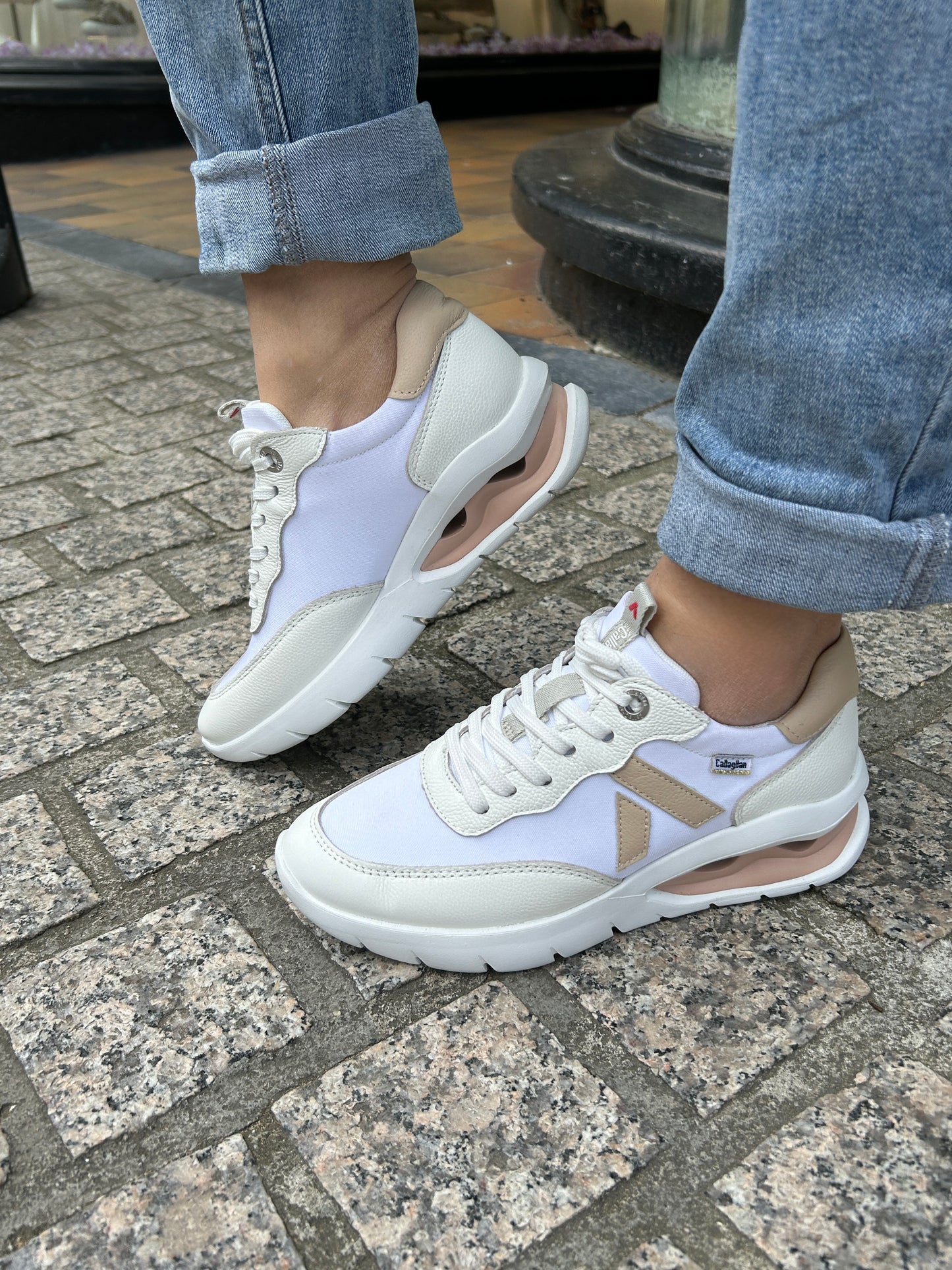 Callaghan 45825 White & Peach Sneakers