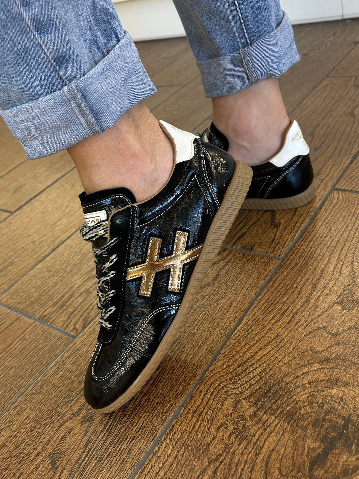 Another Trend A0784705 Sax Lux Black & Gold Trainers