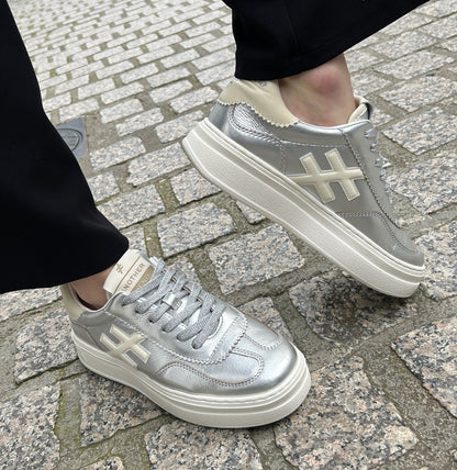 Another Trend A0352641 Plata Silver & Cream Thick Sole Trainers