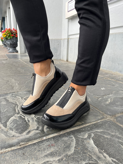 Remonte D2V01-60 Beige, Black & Pearl Combi Front Zip Shoes