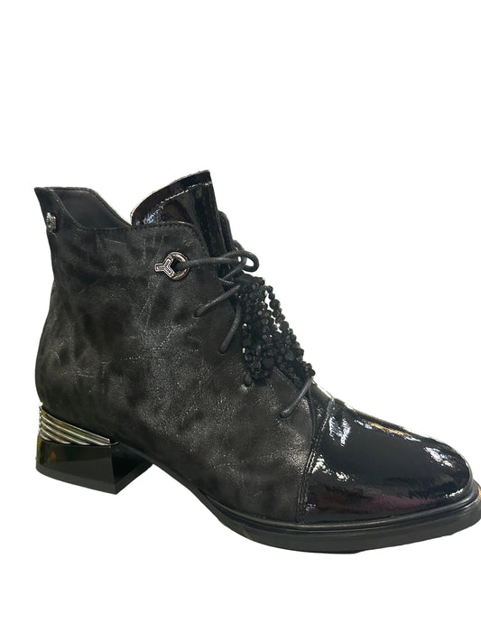 Loretta Vitale C38155 Black Suede Shimmer Boots with Patent Toe