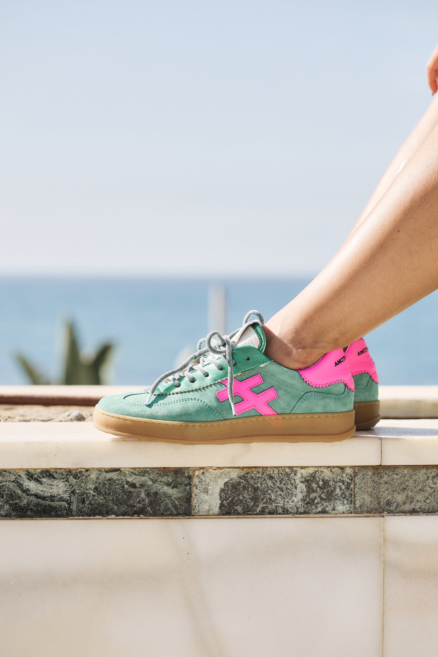 Another Trend A0321162 Vento Green Trainers with Pink Heel & Logo