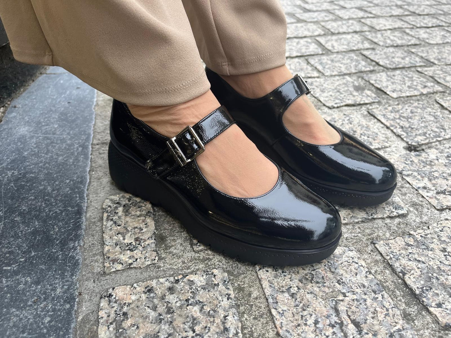 Fluchos F2247 Naplack Black Wedge Mary Jane