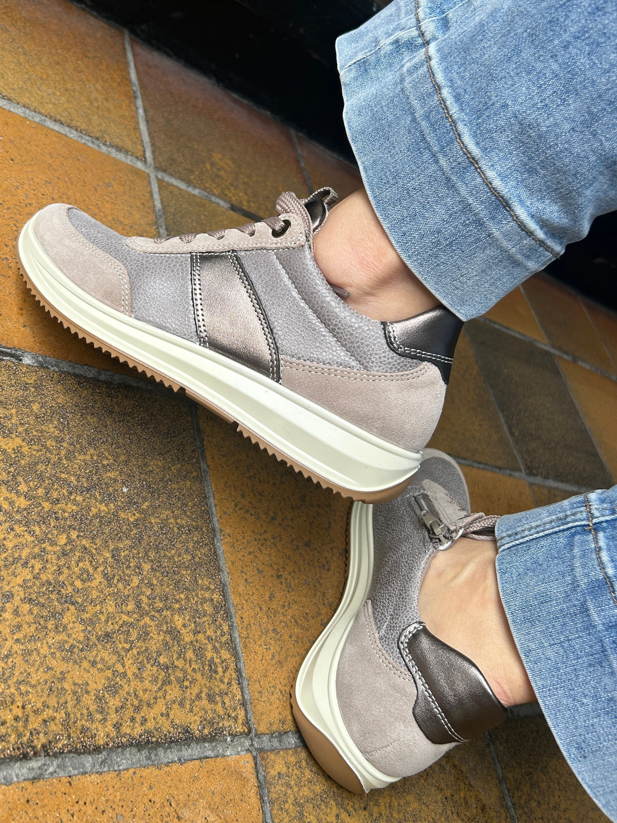 Ara 12-25532 15 Osaka 3.0 Beige Cashmere H Fit Trainers